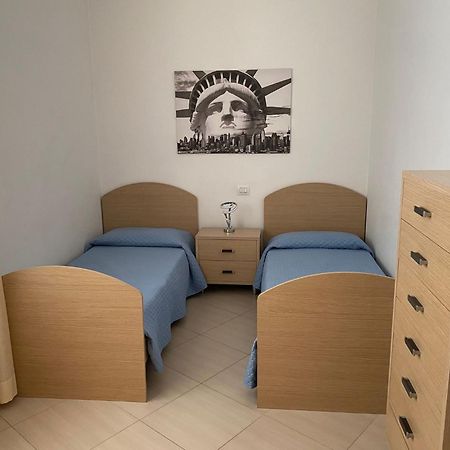 Hotel Ambasciatori Pineto Pokoj fotografie