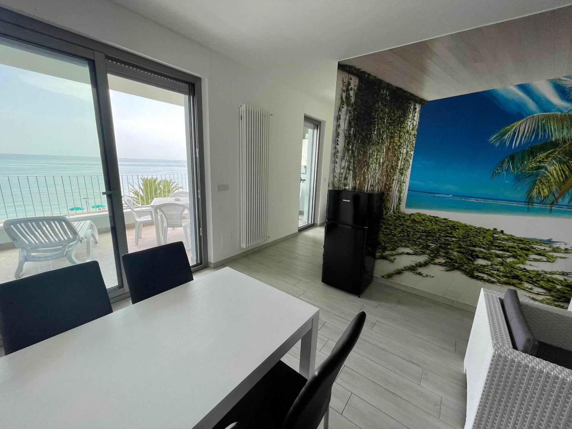 Hotel Ambasciatori Pineto Pokoj fotografie